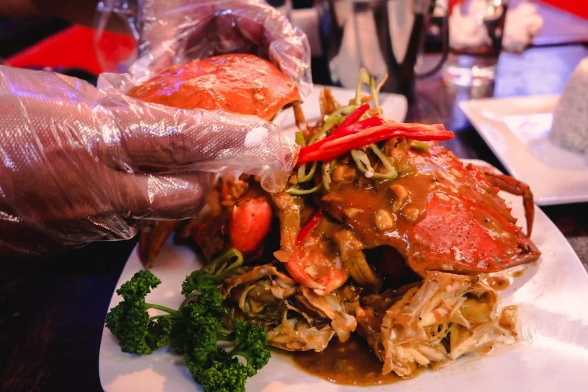 ALT="southside grill and its tasty crabs with chili sauce"