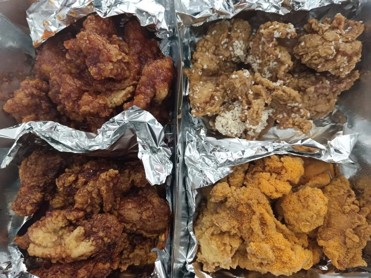 ALT="24 chicken manila and the four types of chicken flavors"