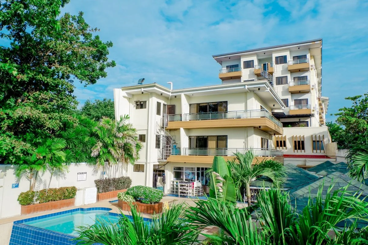 ALT="palmbeach resort & spa in mactan the best place to stay in cebu"