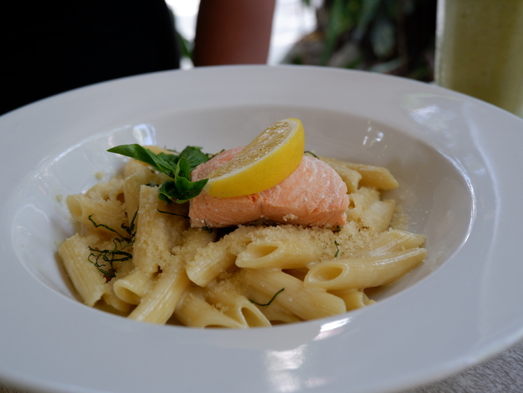 poached salmon penne pasta